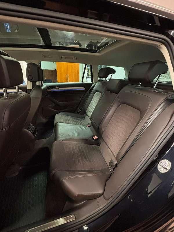 Usata VW Passat GTE 156 CV (114 kW) 2016 Nero Station wagon
