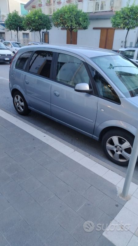 Usata Opel Meriva 2005 Grigio Monovolume