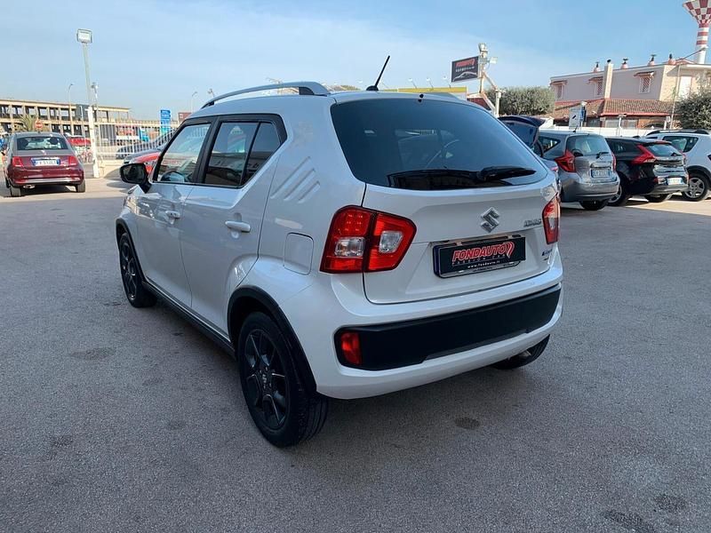 Usata Suzuki Ignis 89 CV (65 kW) 2017 Bianco SUV