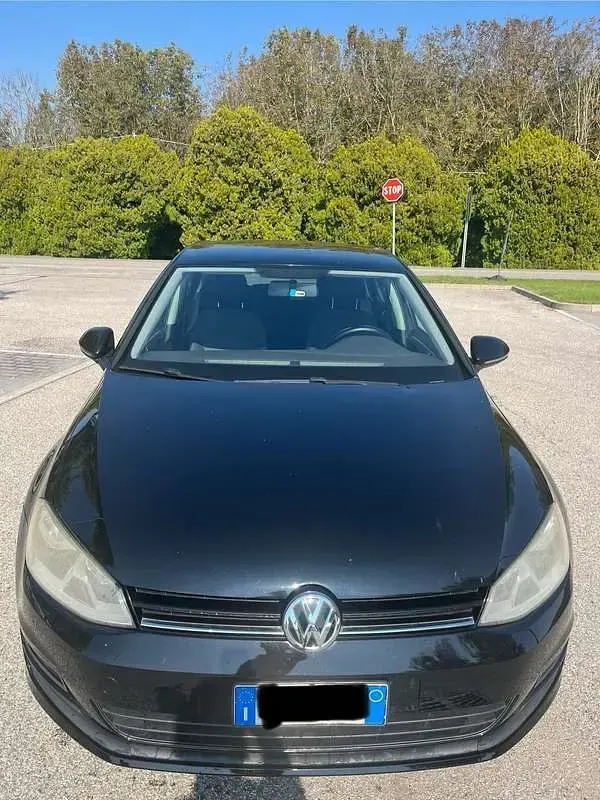 Usata VW Golf VII Trendline 105 CV (77 kW) 2014 Berlina