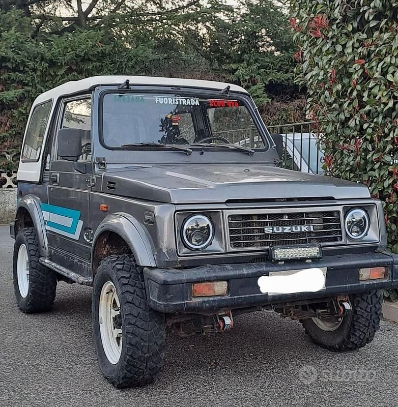 Usata Suzuki Samurai 1990 Grigio SUV