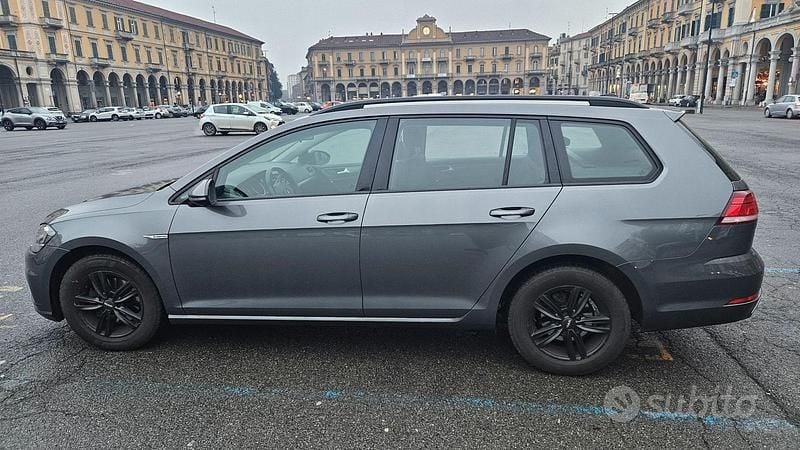 Usata 2018 VW Golf VII Station wagon | 8500 € (Buon prezzo) - Immagine 1/4
