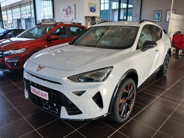 Bianco Nuova 2025 Cupra Formentor SUV | 39.850 € (Cara) - Immagine 1/4