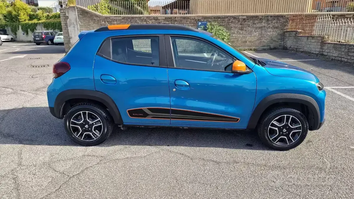 Usata Dacia Spring Comfort Plus 18 kW (25 CV) 2021 Utilitaria