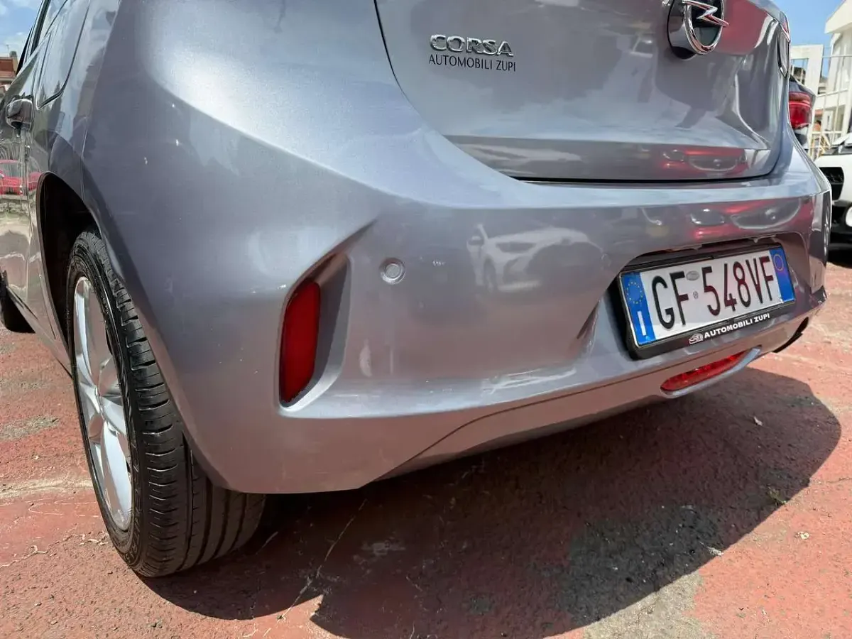 Usata Opel Corsa 101 CV (74 kW) 2021 Argento Utilitaria