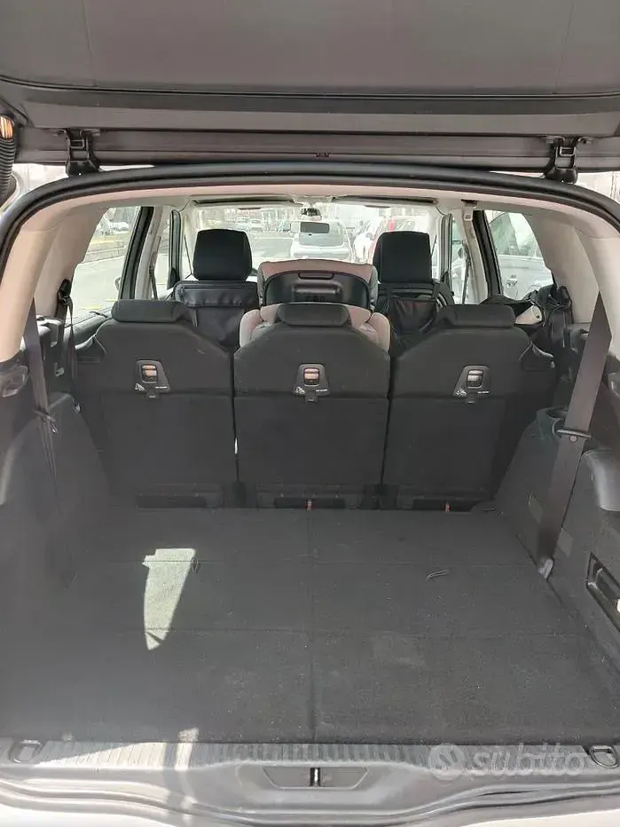 Usata Citroën Grand C4 Picasso Business Class 120 CV (88 kW) 2016 Grigio Monovolume