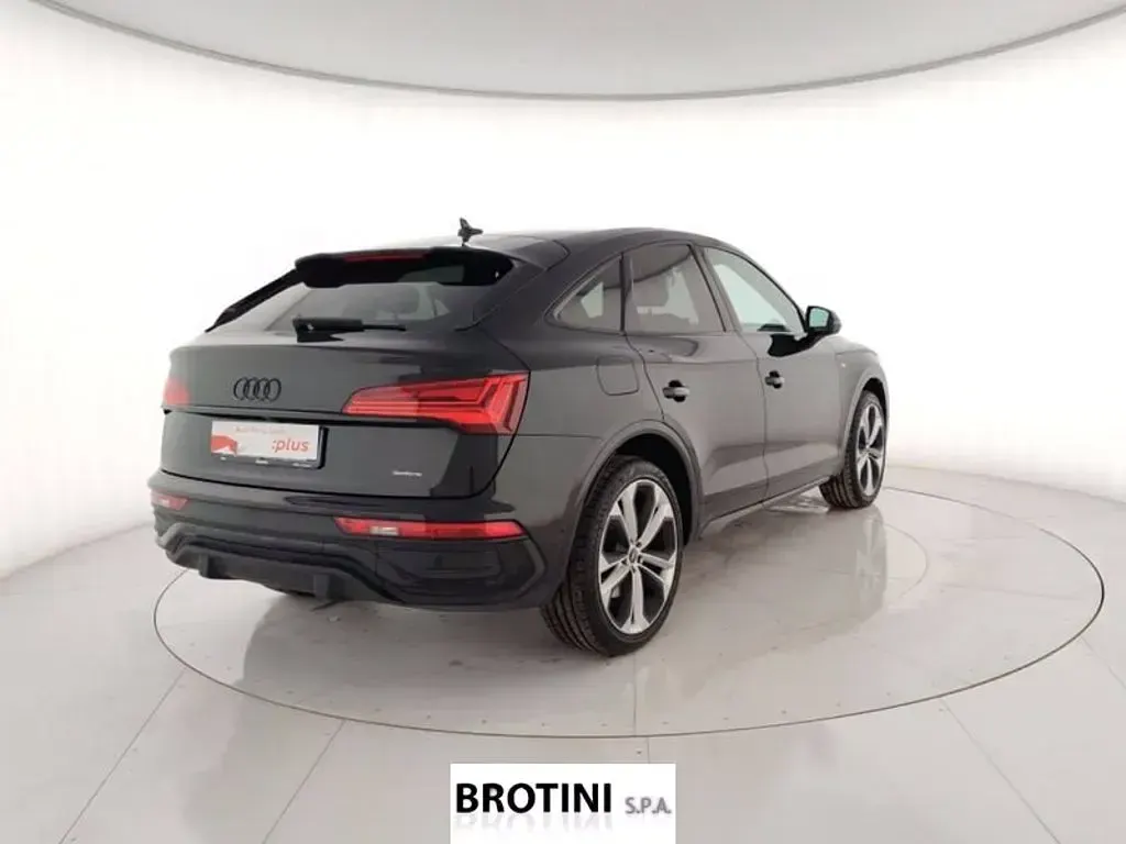 Usata Audi Q5 S-line plus 204 CV (150 kW) 2024 Nero metallizzato SUV