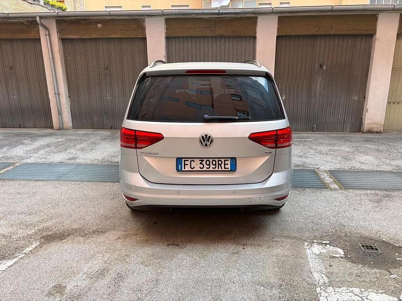 Usata VW Touran Business 110 CV (80 kW) 2015 Grigio Monovolume