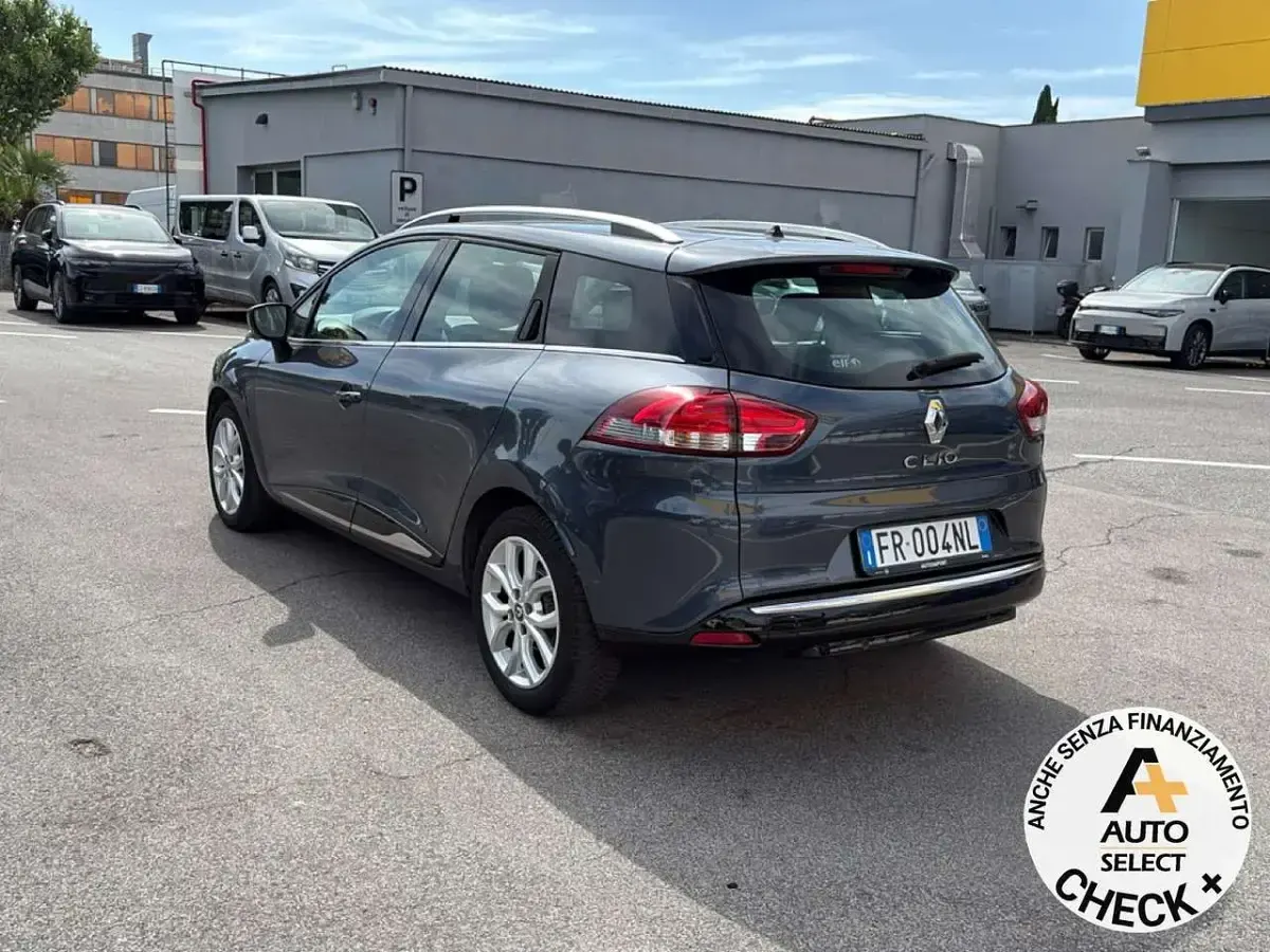 Usata Renault Clio Life 75 CV (55 kW) 2018 Grigio Station wagon