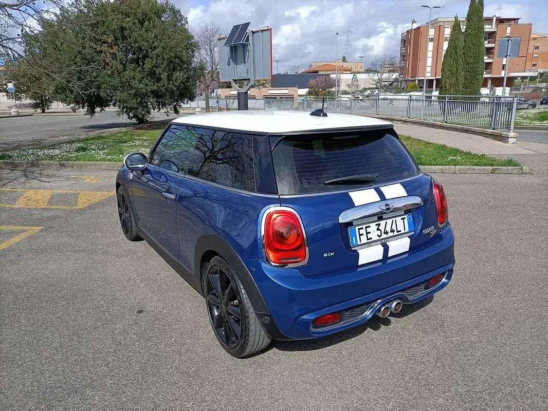 Usata Mini Cooper SD Hype 170 CV (125 kW) 2016 Blu/azzurro Utilitaria