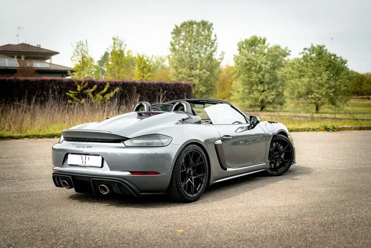 Usata Porsche 718 Spyder RS 500 CV (367 kW) 2024 Grigio Cabrio