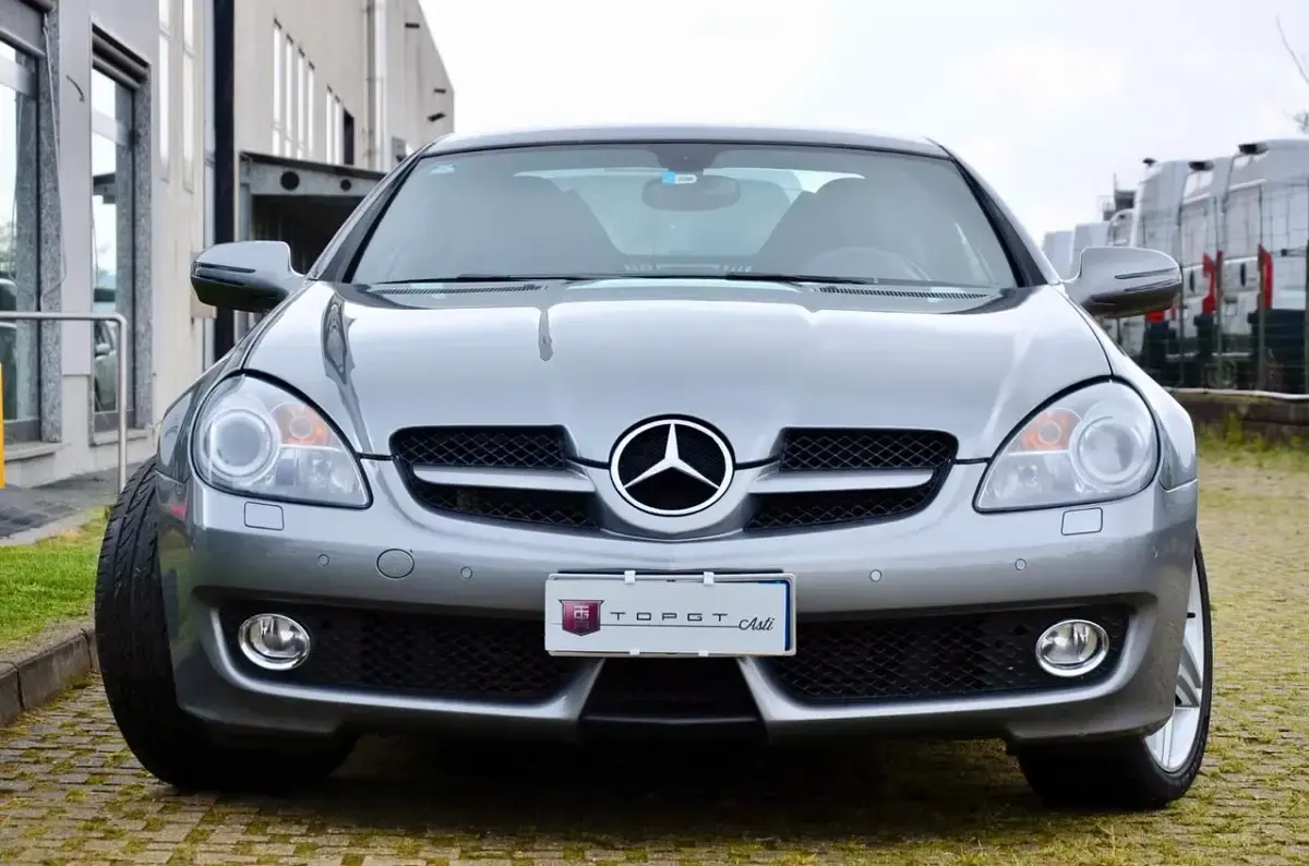 Usata Mercedes SLK200 184 CV (135 kW) 2009 Grigio Cabrio