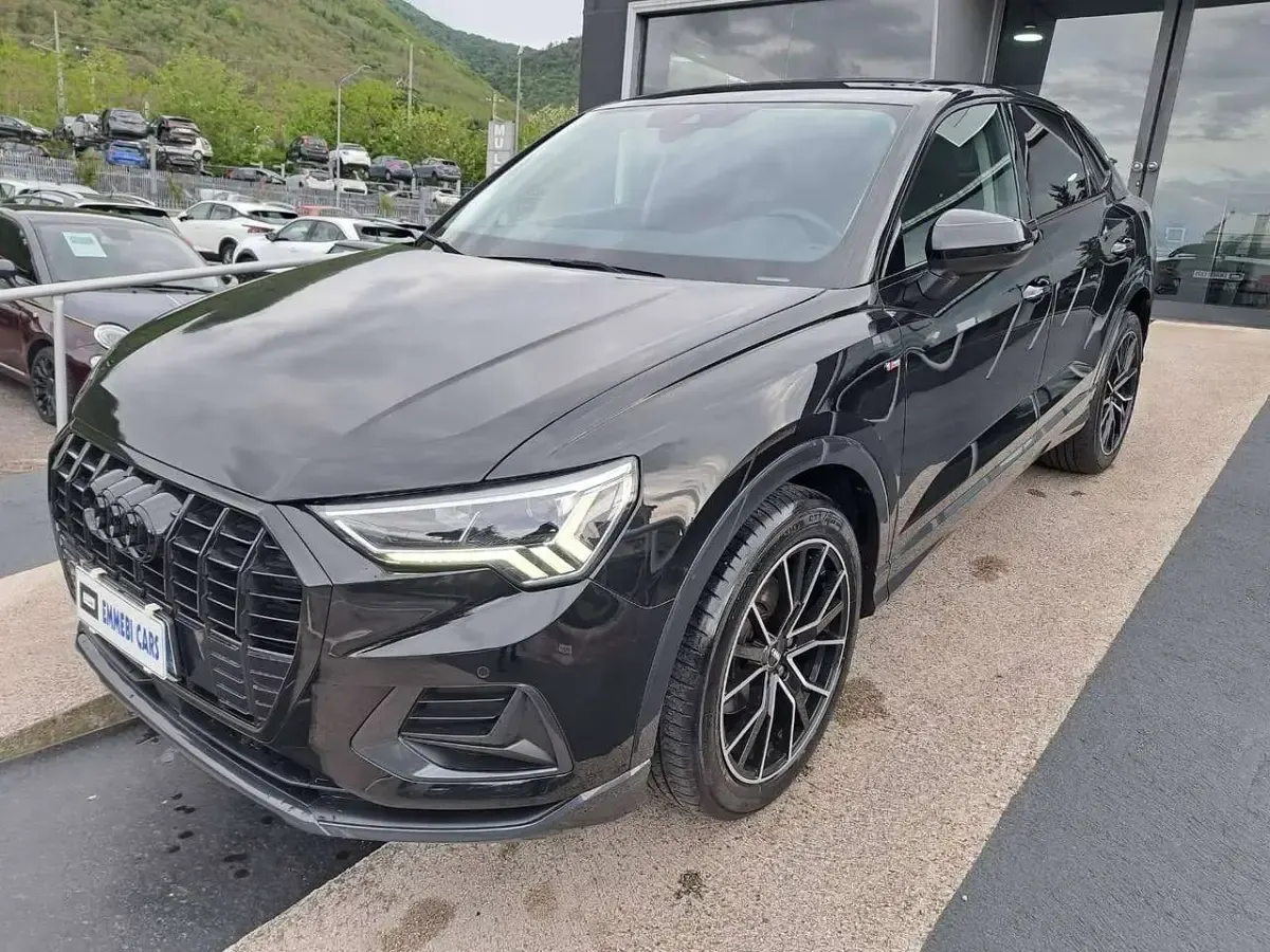 Usata Audi Q3 Sportback Advanced 150 CV (110 kW) 2023 Nero SUV