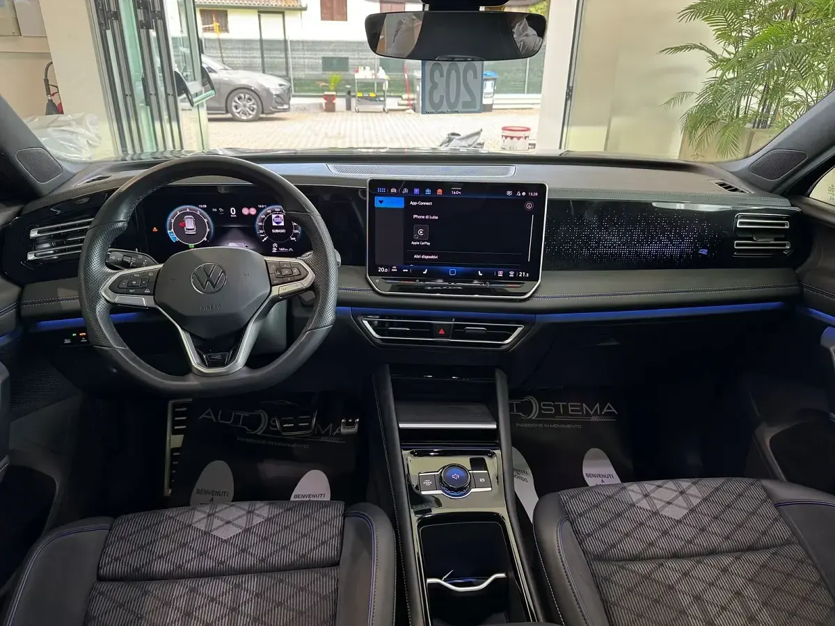 Nuova VW Tiguan R-line 150 CV (110 kW) 2026 Bianco SUV