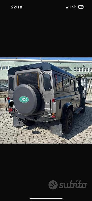 Käytetty Land Rover Defender 122 HP (89 kW) 2011 Harmaa Katumaasturi