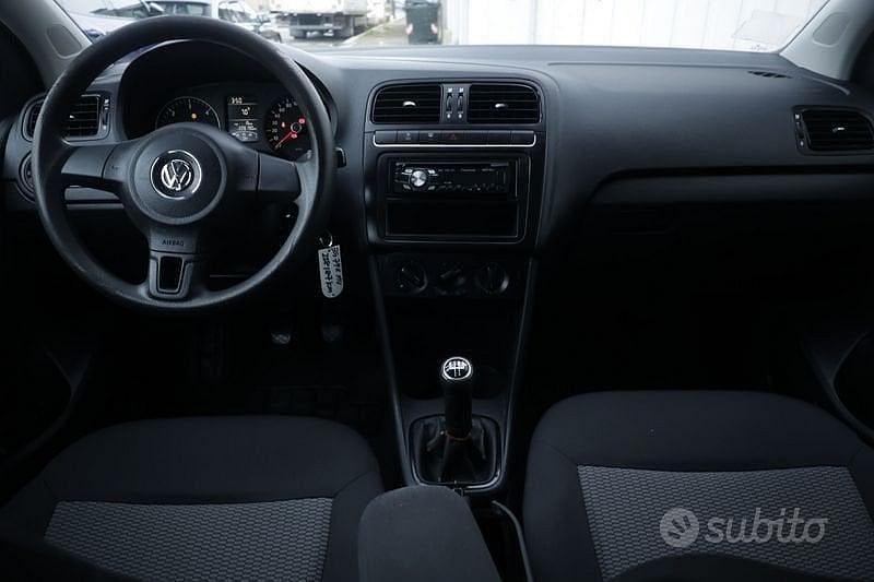 Usata VW Polo Trendline 75 CV (55 kW) 2011 Bianco Utilitaria