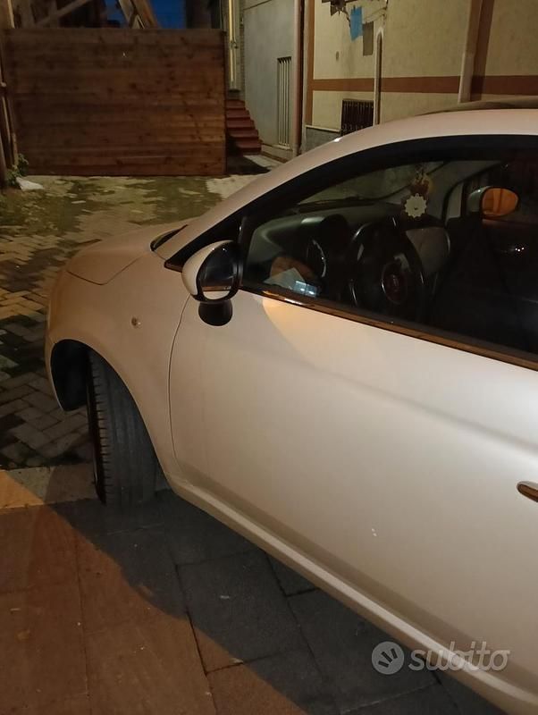 Usata Fiat 500 Lounge 69 CV (50 kW) 2008 Bianco Utilitaria