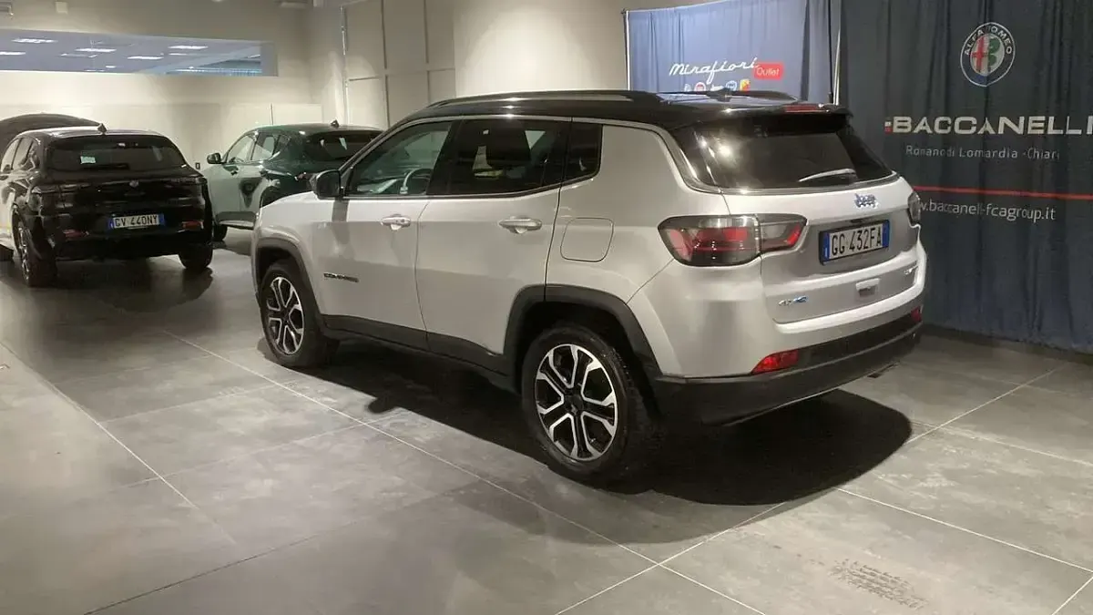 Usata Jeep Compass Limited 190 CV (139 kW) 2021 Argento SUV