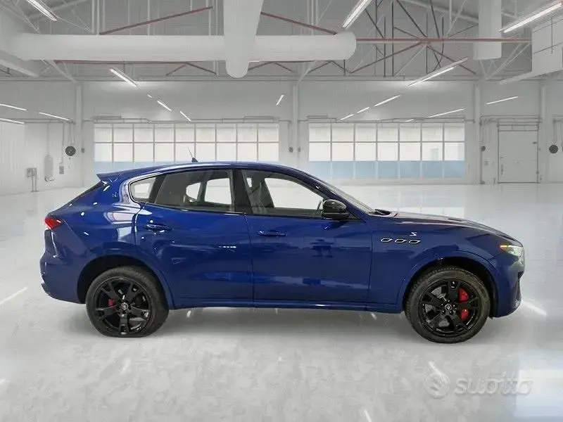 Usata Maserati Levante 430 CV (316 kW) 2022 Bluazzurro SUV