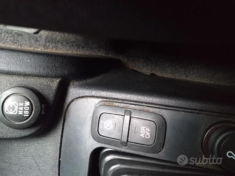 Usata Fiat Doblò Emotion 104 CV (76 kW) 2012 Nero Monovolume