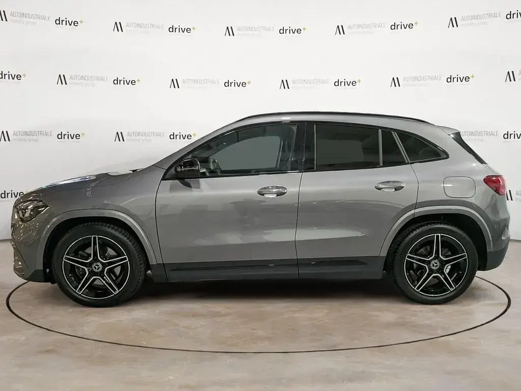 Usata Mercedes GLA200 Advanced Plus 150 CV (110 kW) 2024 Grigio SUV