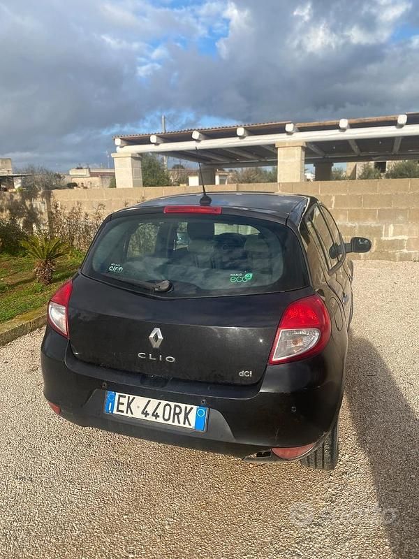 Usata Renault Clio IV 75 CV (55 kW) 2012 Nero Berlina