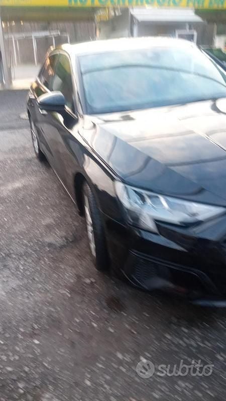 Usado Audi A3 150 CV (110 kW) 2023 Negro Berlina