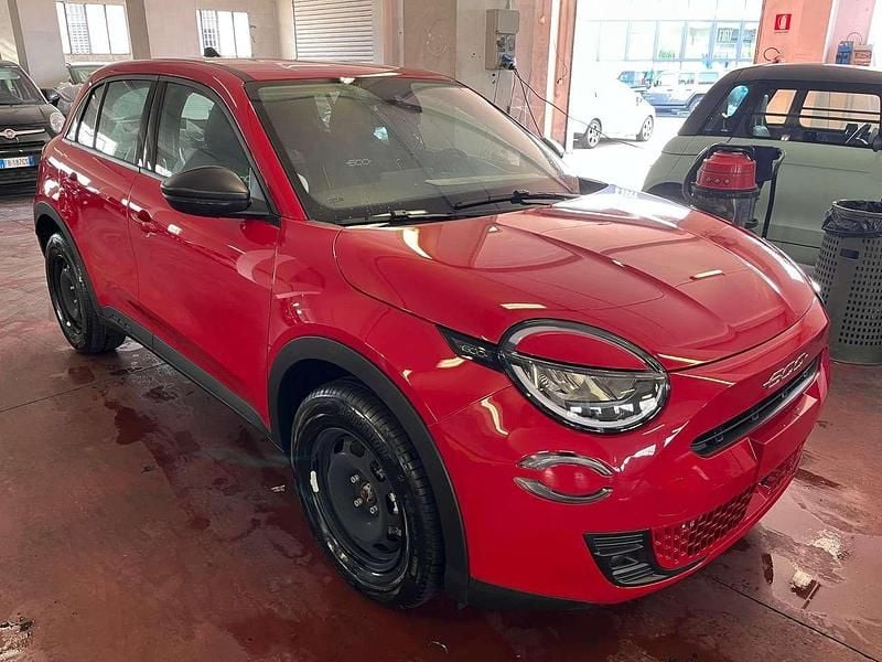 Usata Fiat 600 101 CV (74 kW) 2024 Rosso SUV