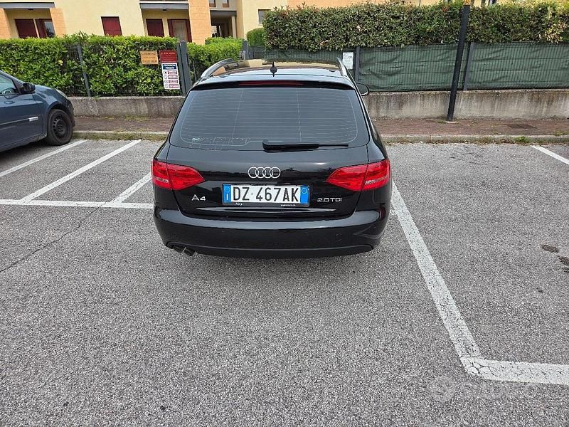 Usata Audi A4 143 CV (105 kW) 2010 Nero Station wagon