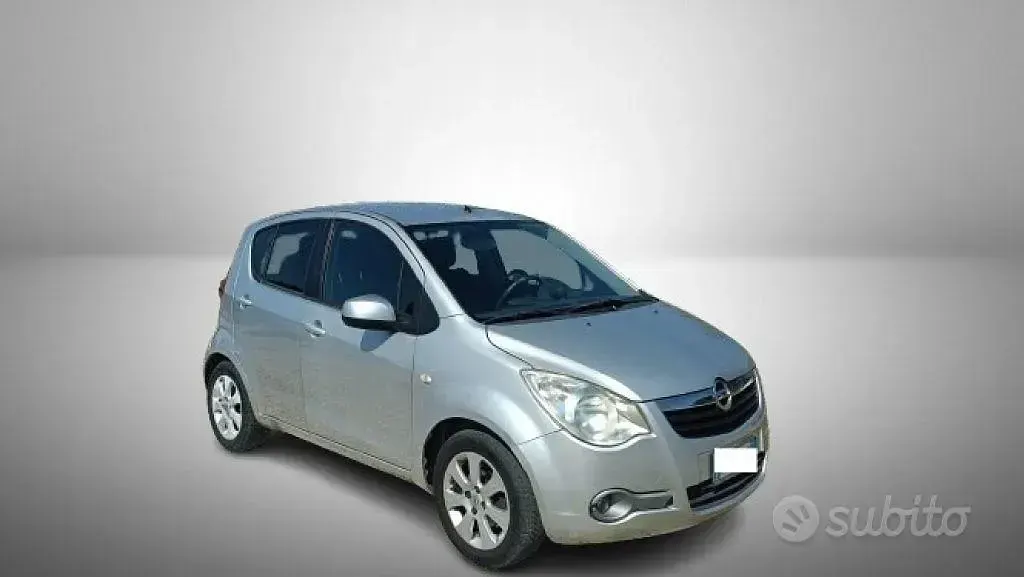 Usata Opel Agila 65 CV (47 kW) 2008 Grigio Utilitaria
