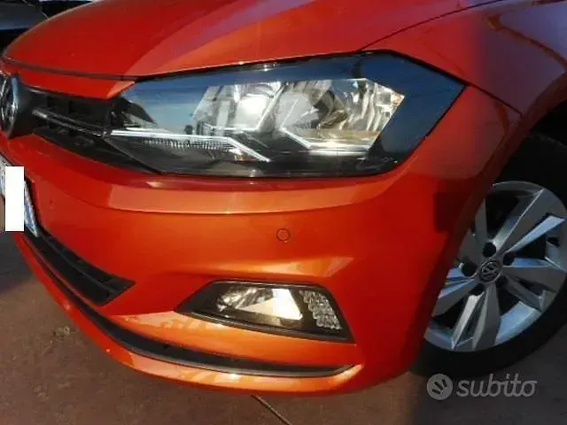 Usata VW Polo Highline 90 CV (66 kW) 2019 Arancione Utilitaria