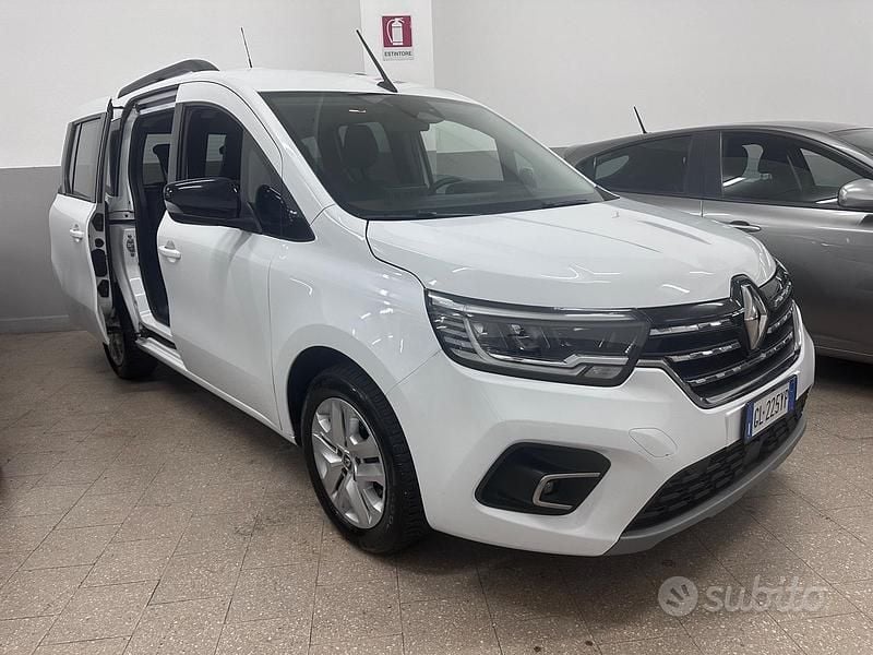 Usata Renault Kangoo Equilibre 115 CV (84 kW) 2023 Bianco Monovolume