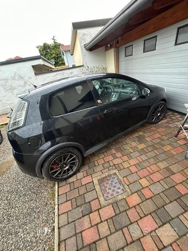 Usata Abarth Grande Punto 155 CV (114 kW) 2010 Utilitaria