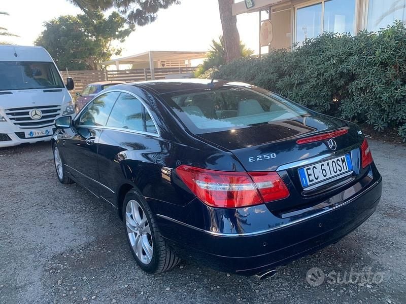 Usata Mercedes 250 2010 Blu Coupé