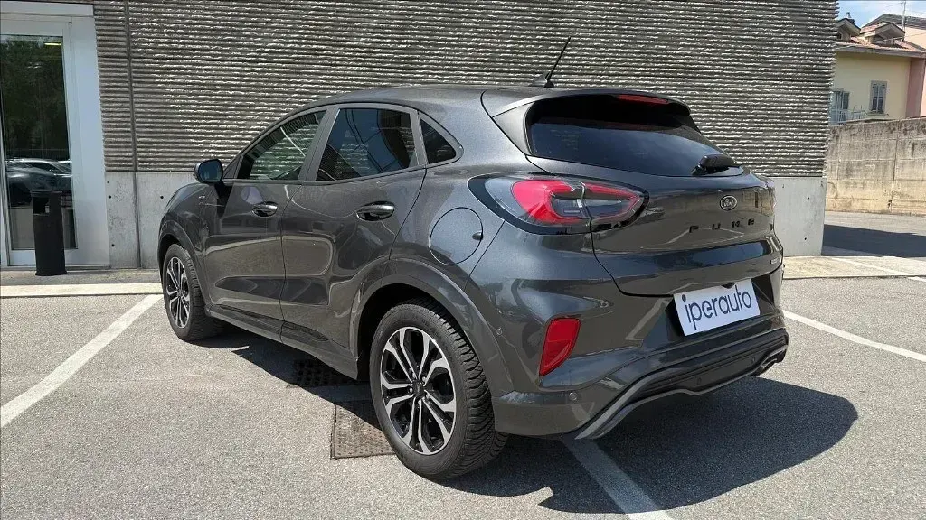 Usata Ford Puma ST-Line 125 CV (91 kW) 2023 Grigio metallizzato SUV