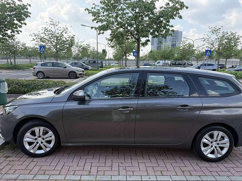 Usata Peugeot 308 Business-Line 131 CV (96 kW) 2019 Berlina