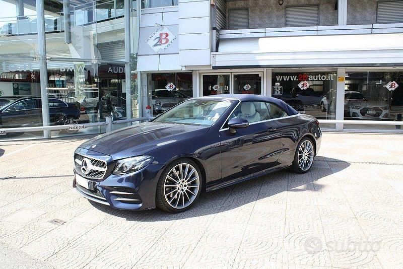 Usata Mercedes E220 Premium 194 CV (142 kW) 2018 Blu Cabrio
