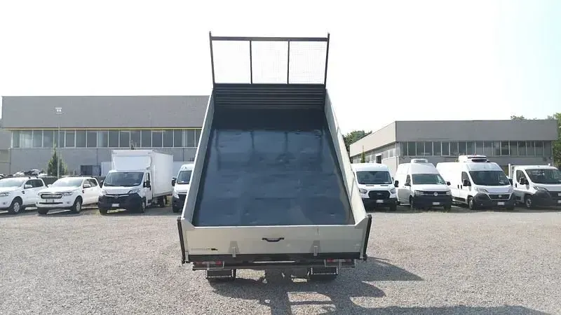 Usata Iveco Daily 160 CV (117 kW) 2022 Bianco Cabrio