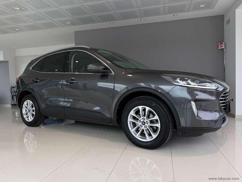 Usata Ford Kuga Titanium 120 CV (88 kW) 2020 Grigio SUV