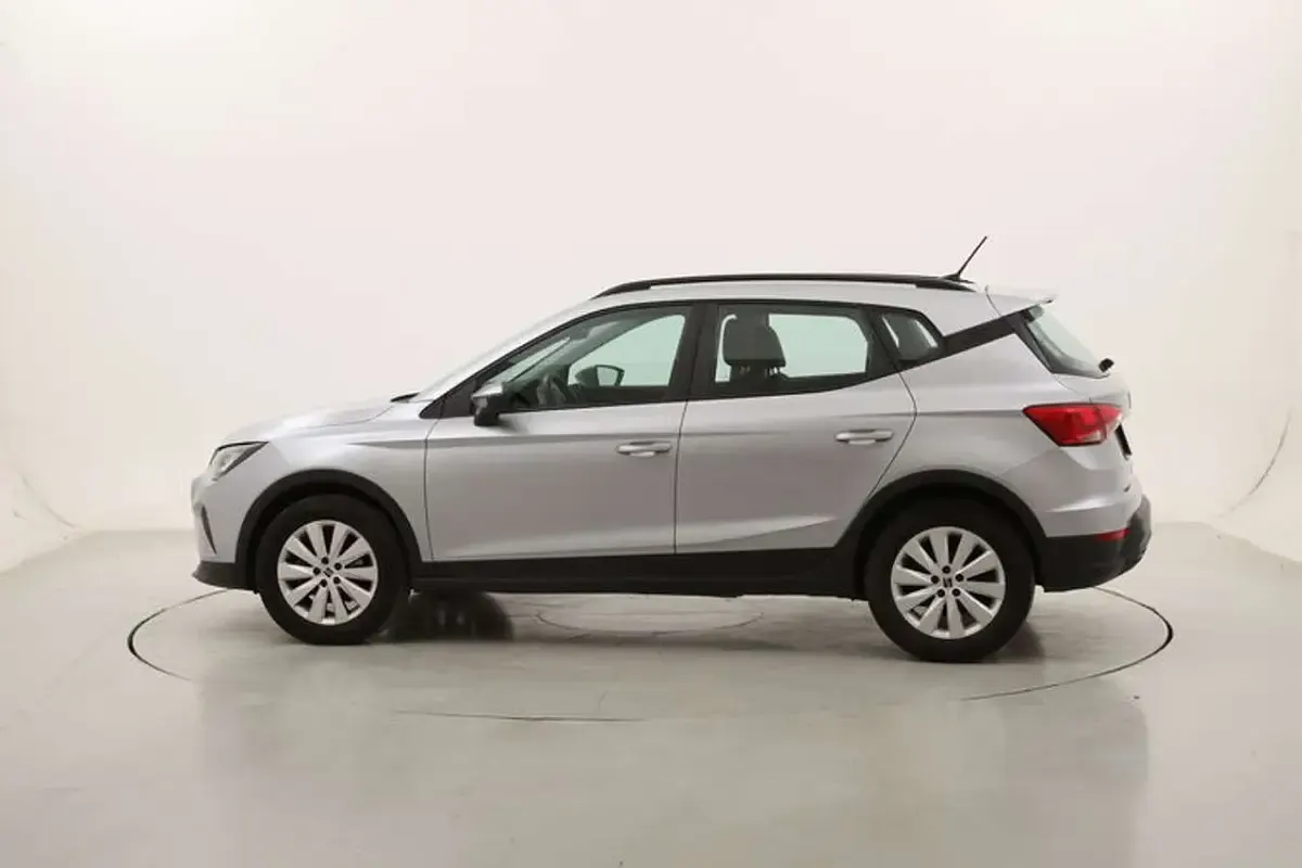 Usata Seat Arona Style 95 CV (69 kW) 2023 Argento SUV