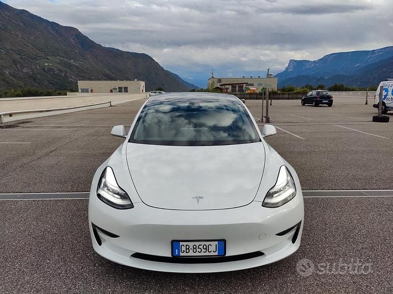 Usata Tesla Model 3 366 kW (498 CV) 2020 Bianco Berlina