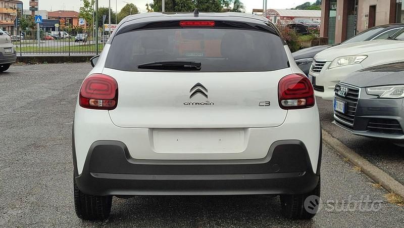 Usata Citroën C3 Shine 83 CV (61 kW) 2023 Bianco Utilitaria