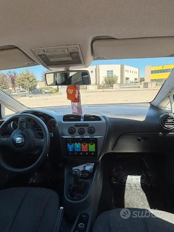 Usata Seat Leon 90 CV (66 kW) 2009 Nero Utilitaria