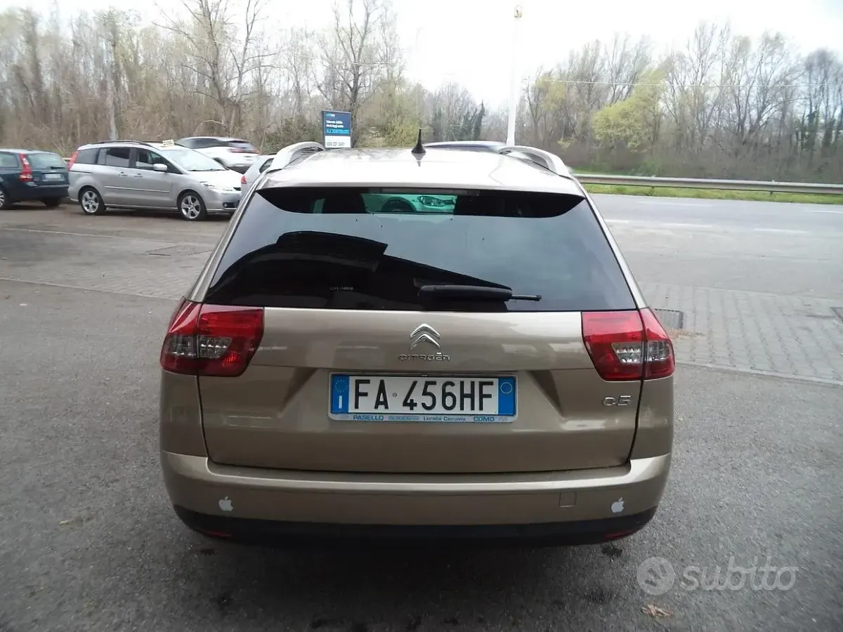 Usata Citroën C5 140 CV (102 kW) 2015 Giallo Station wagon