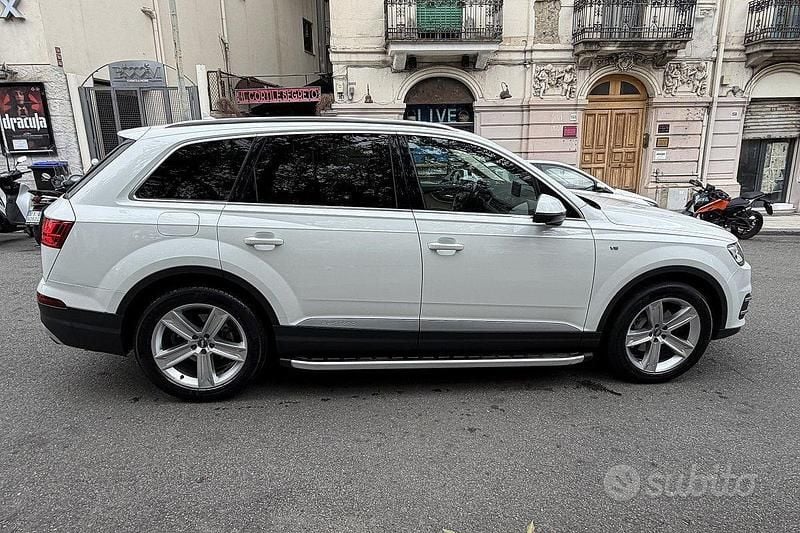 Usata Audi Q7 272 CV (200 kW) 2016 Bianco SUV