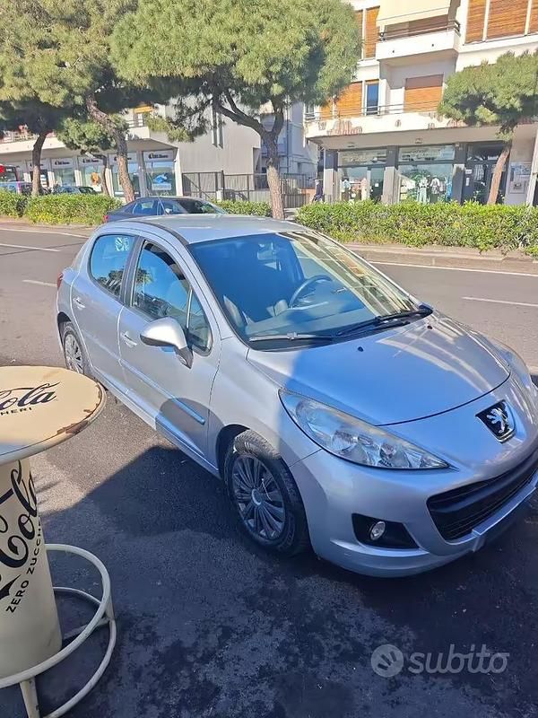 Usata Peugeot 207 75 CV (55 kW) 2012 Grigio Utilitaria