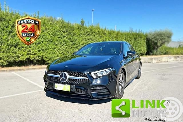 Usata Mercedes A180 Premium 116 CV (85 kW) 2019 Nero Berlina
