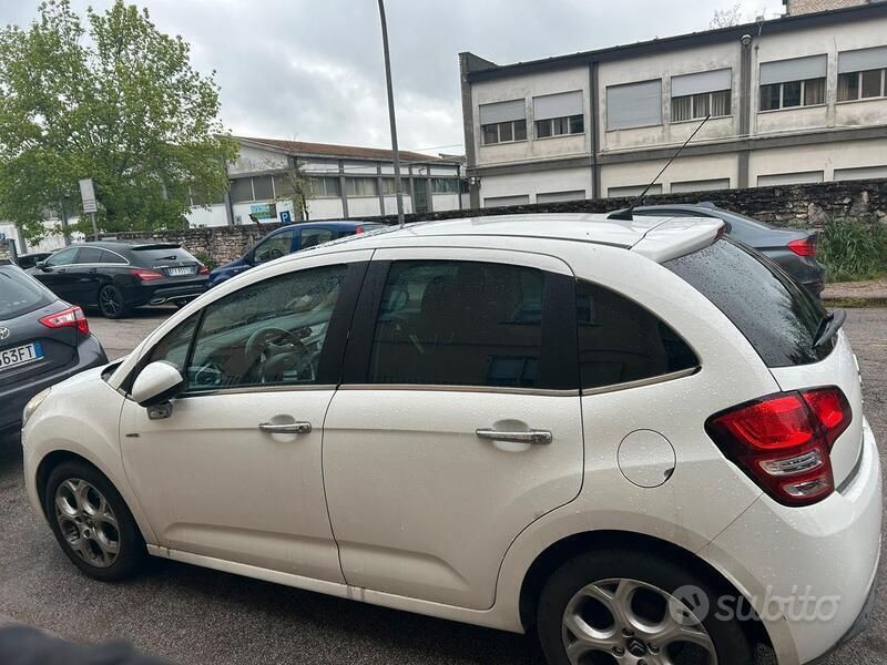 Usata Citroën C3 Exclusive 68 CV (50 kW) 2011 Bianco Utilitaria