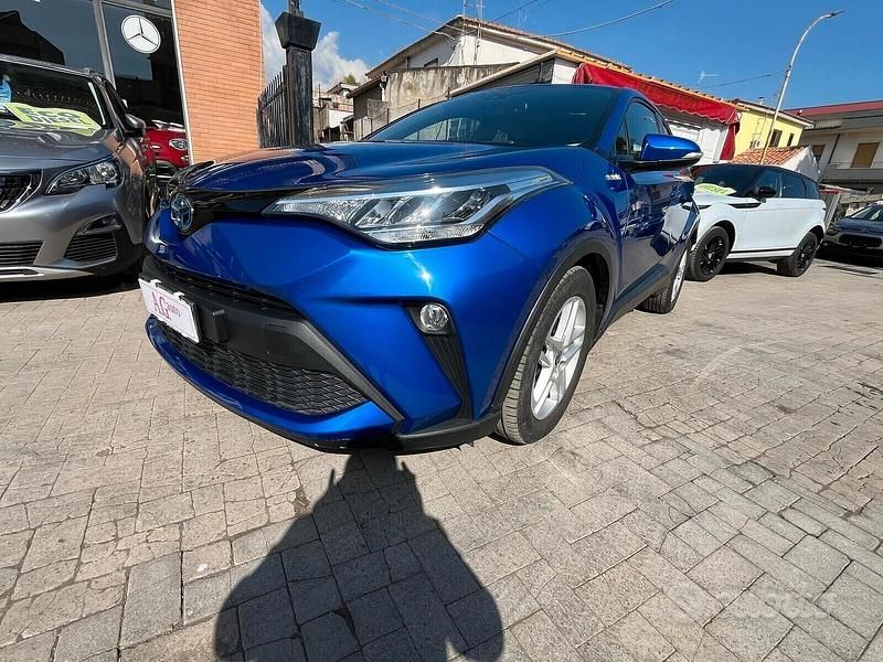 Usata Toyota C-HR Business Edition 97 CV (71 kW) 2021 Blu SUV