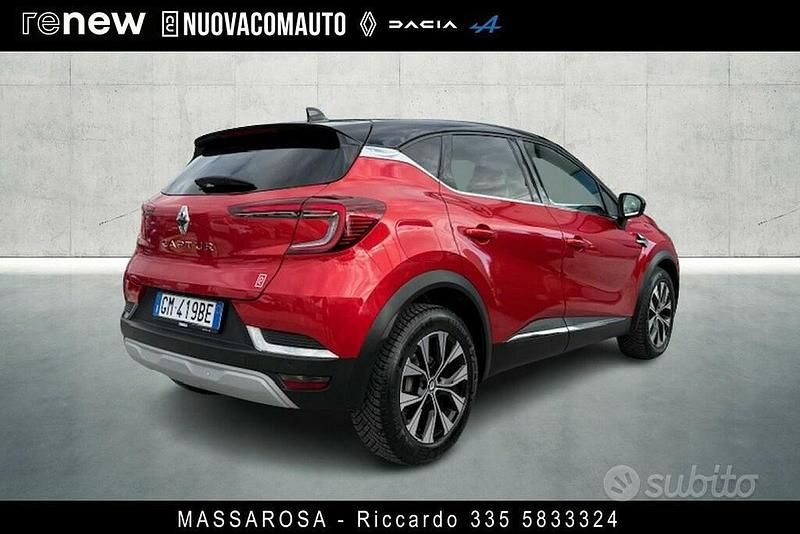 Usata Renault Captur Intens 101 CV (74 kW) 2022 Rosso SUV